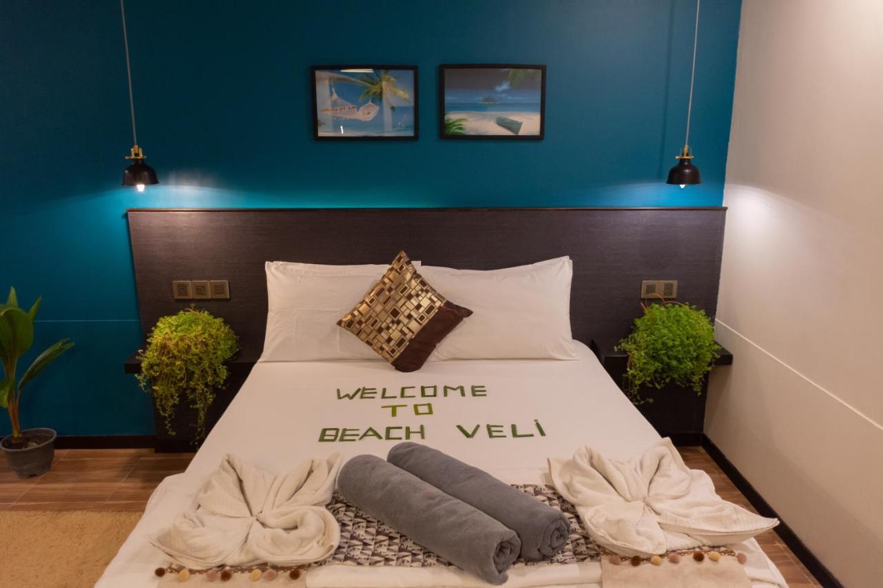 Beach Veli Ukulhas Island Exterior photo