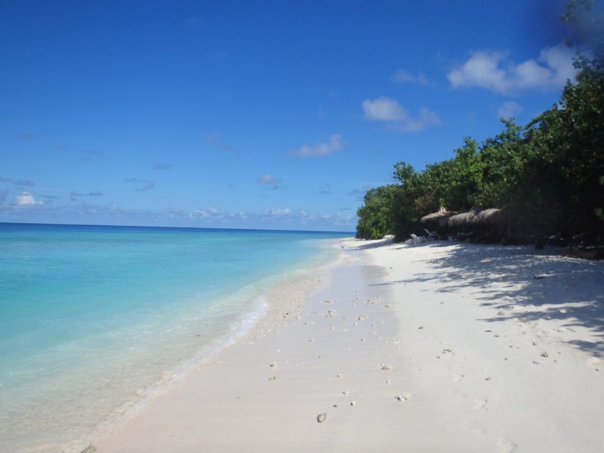 Beach Veli Ukulhas Island Exterior photo
