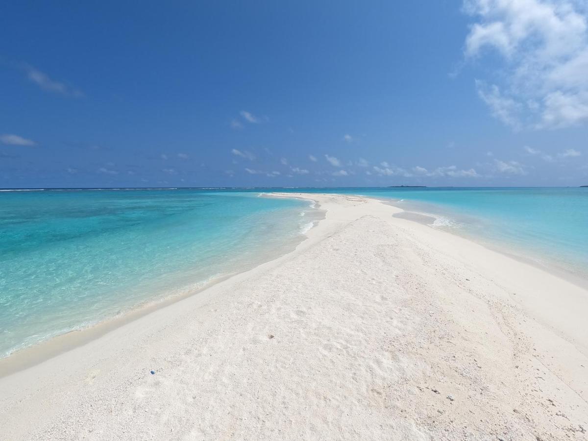 Beach Veli Ukulhas Island Exterior photo