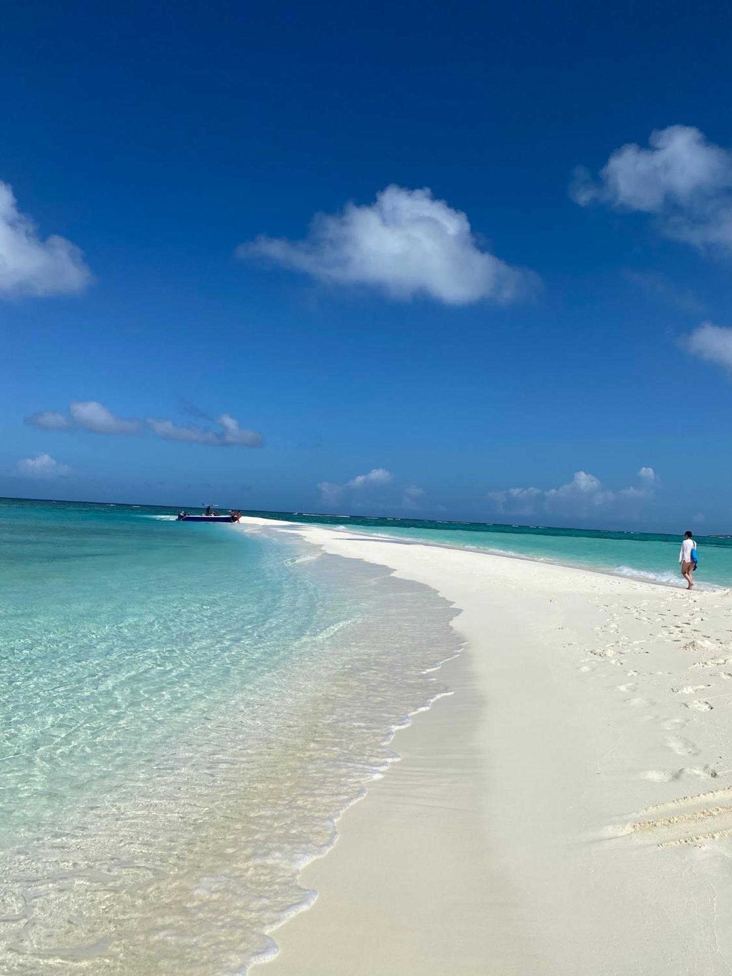 Beach Veli Ukulhas Island Exterior photo