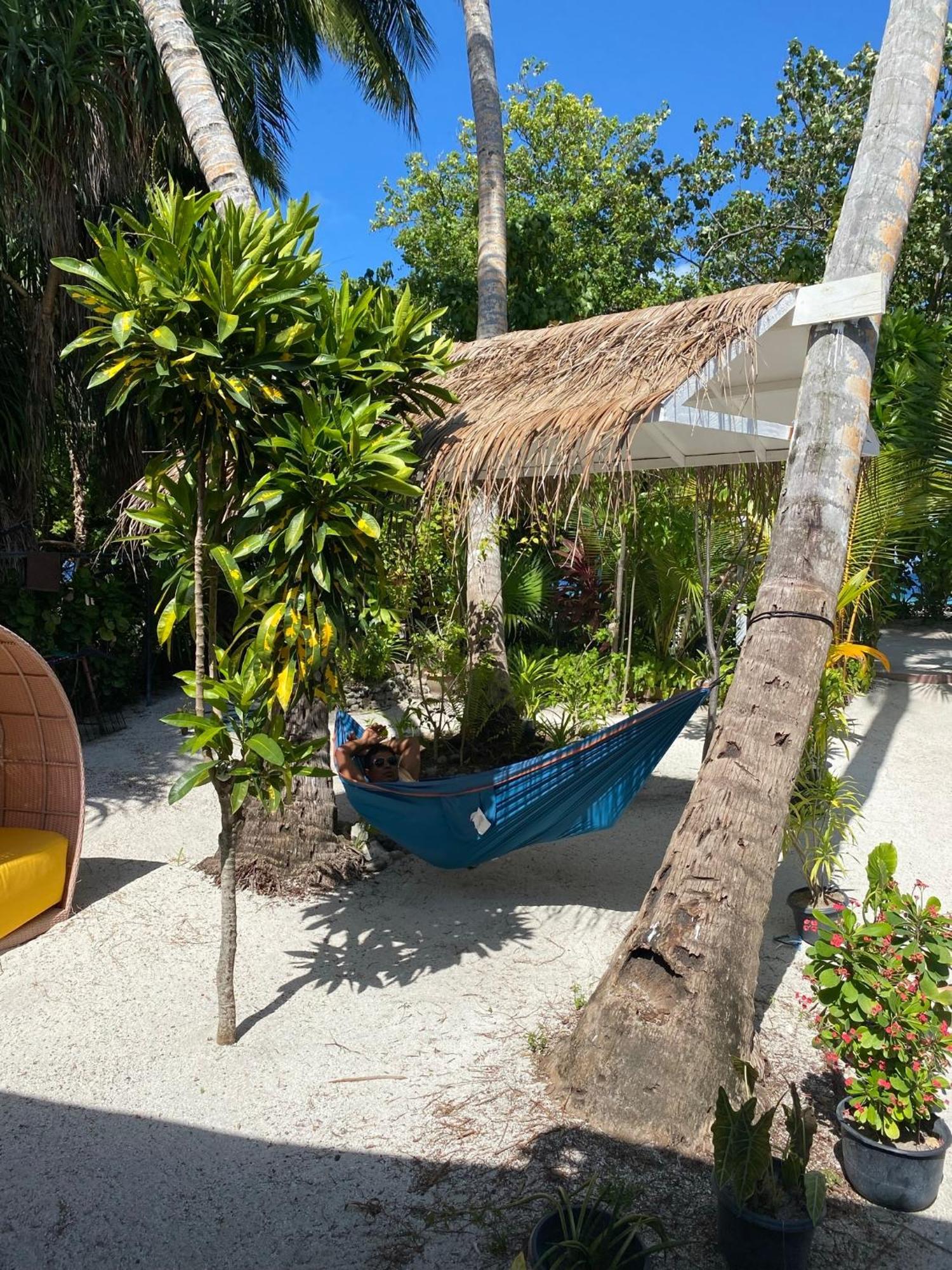 Beach Veli Ukulhas Island Exterior photo