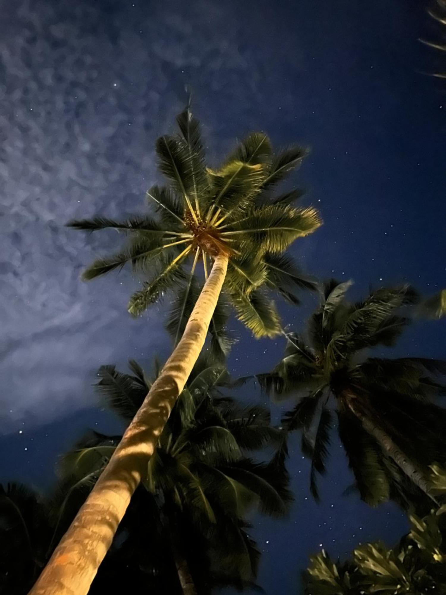 Beach Veli Ukulhas Island Exterior photo
