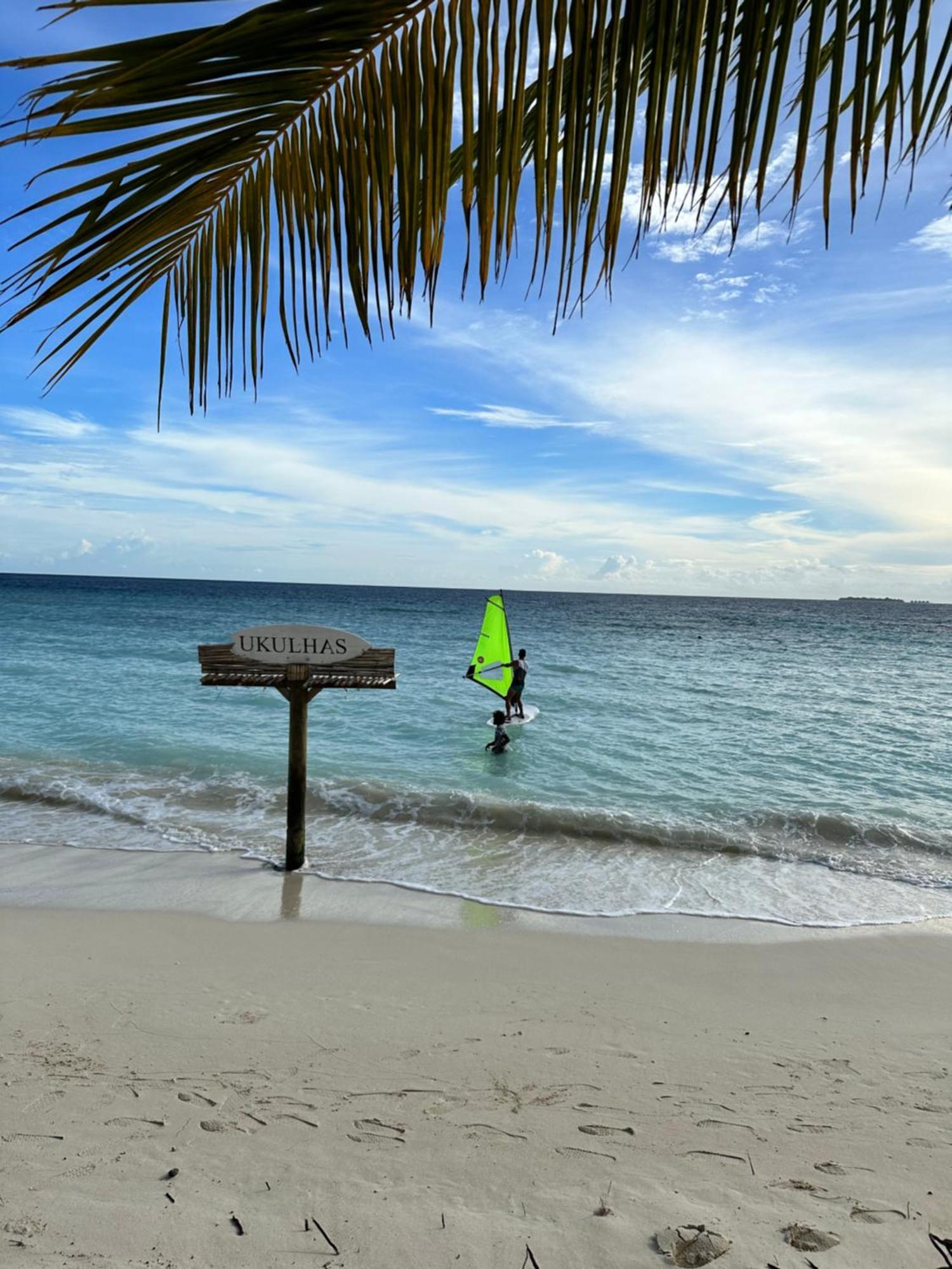 Beach Veli Ukulhas Island Exterior photo